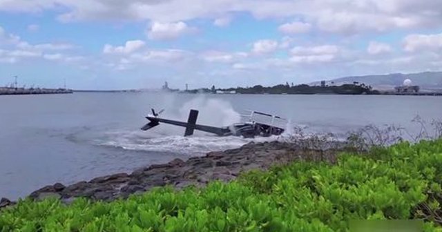 ABD&#039;de helikopter denize düştü