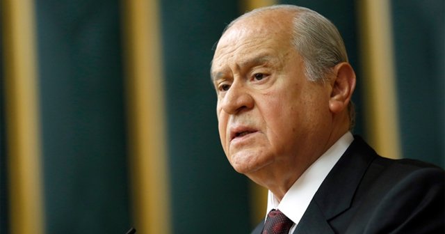 Bahçeli&#039;den teşkilata Twitter&#039;dan mesaj