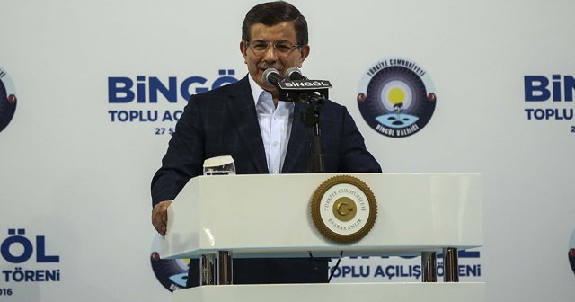 Başbakan Davutoğlu, &#039;Hep beraber bize saldırdılar&#039;