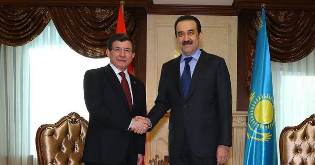 Başbakan Davutoğlu Kazakistan Başbakanı Masimov ile görüştü