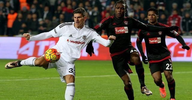 Beşiktaş farklı kazandı