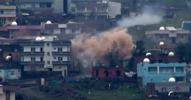 Cizre&#039;de çatışmalar sürüyor