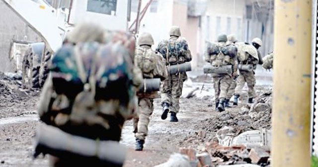 Cizre&#039;de PKK&#039;ya en büyük darbeyi halk vurdu!