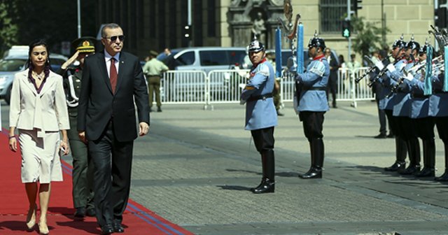 Cumhurbaşkanı Erdoğan Şili’de törenle karşılandı