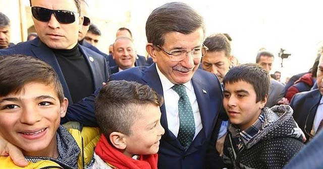 Davutoğlu&#039;ndan Mardin&#039;e Twitter&#039;dan teşekkür etti