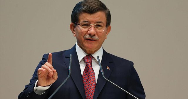 Davutoğlu'ndan partilere 'anayasa çalışmalarına devam' çağrısı