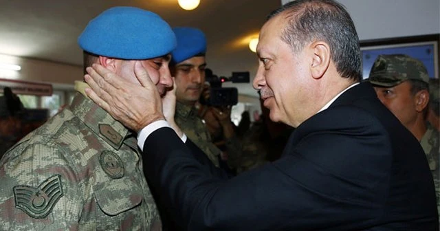 Erdoğan’dan PKK’nın korkulu rüyası komandolara ziyaret