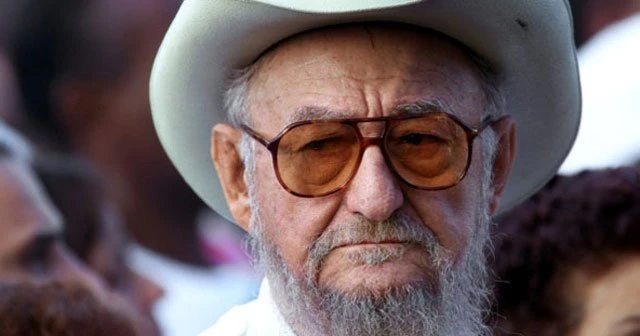 Fidel Castro'nun ağabeyi öldü