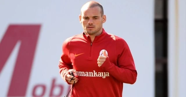G.Saray'da Sneijder krizi! 'O varsa ben yokum'