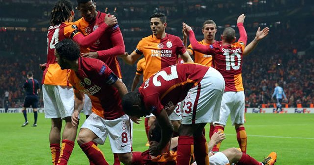 Galatasaray, İtalya'da tur peşinde