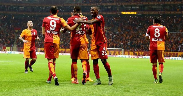 Galatasaray UEFA kadrosunu güncelledi