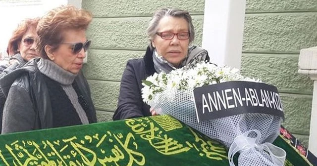 Işıl Yücesoy annesini kaybetti