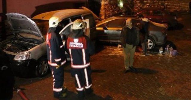 Kağıthane'de 5 araç kundaklandı