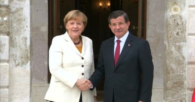 Merkel Türkiye’ye geliyor