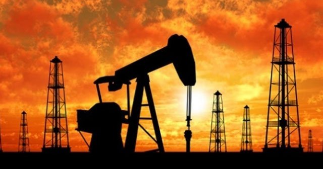 OPEC ve Rusya’dan petrol üretimini sabit tutma kararı