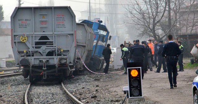 Zonguldak’ta yük treni raydan çıktı