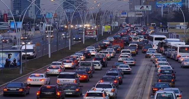 Ankara&#039;da yeni trafik düzenlemesi