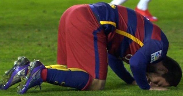 Arda Turan Barcelona&#039;daki ilk golünü attı