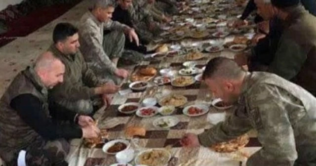 Askere yemek veren aileden eleştirilere cevap