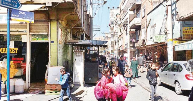 Bağlar Mahallesi'nde halk timi iş başında