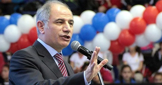 Bakan Ala, 'Çocuklarınızın geleceklerini çukurlara gömmeyin'