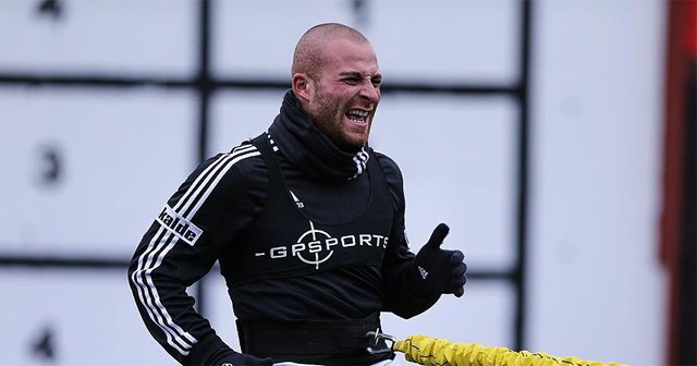 Beşiktaş&#039;tan Gökhan Töre açıklaması