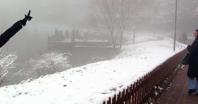 Bolu Dağı&#039;nda kar yağışı başladı