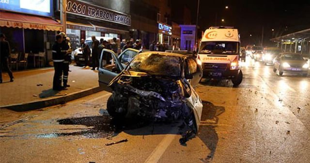 Bursa&#039;da trafik kazası, 1 ölü, 3 yaralı