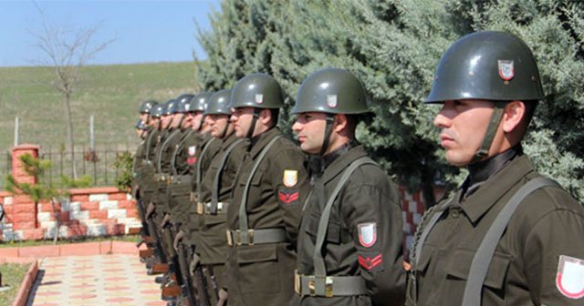 Çanakkale şehitleri törenlerle anıldı