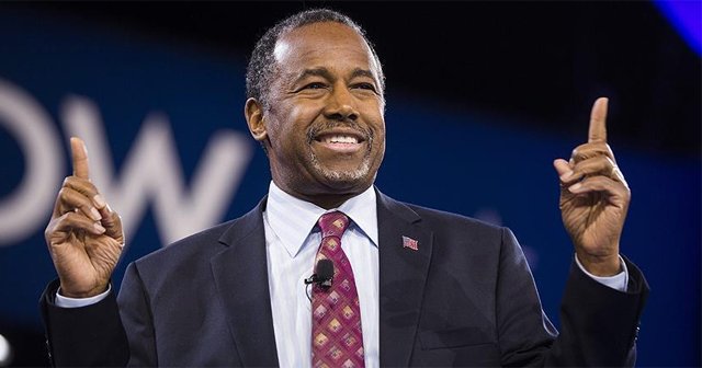 Carson, Trump&#039;a destek olacak