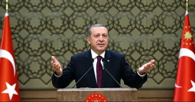 Cumhurbaşkanı Erdoğan Karaman’lı anneyi sevince boğdu