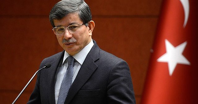 Davutoğlu, &#039;Her türlü ihanet odağını lanetliyorum&#039;