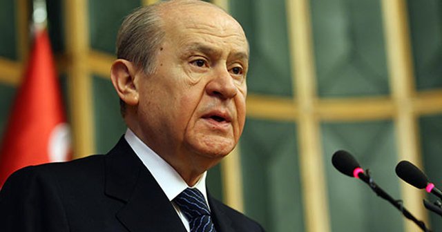 Devlet Bahçeli&#039;den &#039;ülkücü gençlere&#039; uyarı