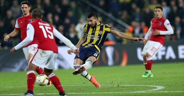 Fenerbahçe tur için avantaj yakaladı