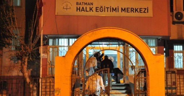 Halk Eğitim Merkezi&#039;ne bombalı saldırı