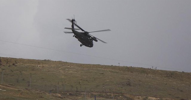 İran&#039;da askeri helikopter düştü, 10 ölü