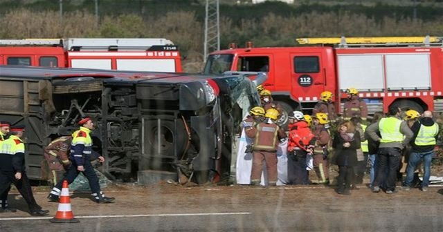 İspanya&#039;da facia! Otobüs kazasında 14 kişi öldü