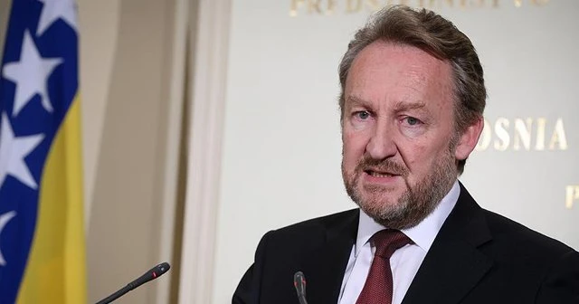 İzetbegoviç, 'Bosna Hersek için tarihi bir gün'