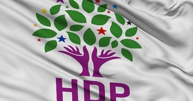 İzmir'de HDP'li yöneticiler tutuklandı