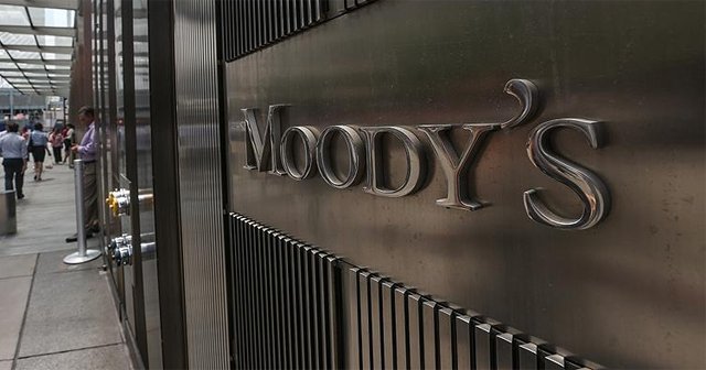 Moody&#039;s&#039;den körfez ülkelerine bütçe açığı uyarısı