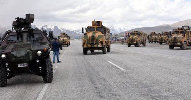 Özel harekatçılar &#039;Ölürüm Türkiyem&#039; ile uğurlandı