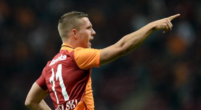 Podolski&#039;den olay paylaşım