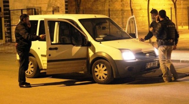 Polis müdürünün aracına silahlı saldırı