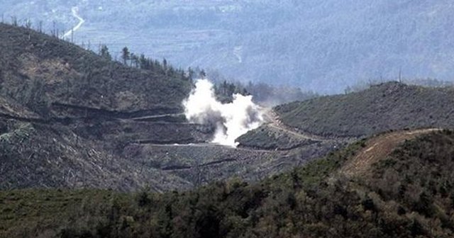 Rejim güçleri Türkmendağı&#039;na kara harekatı başlattı