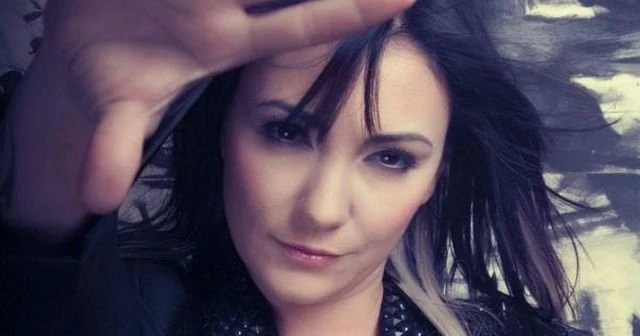 Şarkıcı Özlem Tekin muhtar azası oldu