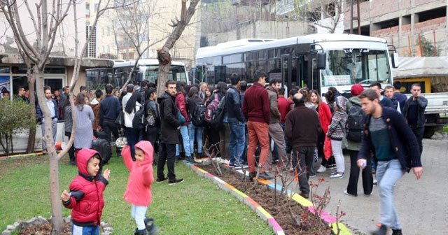 Şırnaklı öğrencilerin &#039;sınav göçü&#039; başladı