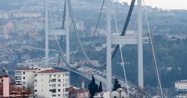 Şüpheli araç için İstanbul trafiği felç oldu