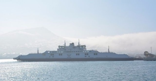 Türkiye en büyük feribotu için gün sayıyor