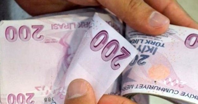 Yolda 20 bin lira buldu! Parayla bakın ne yaptı