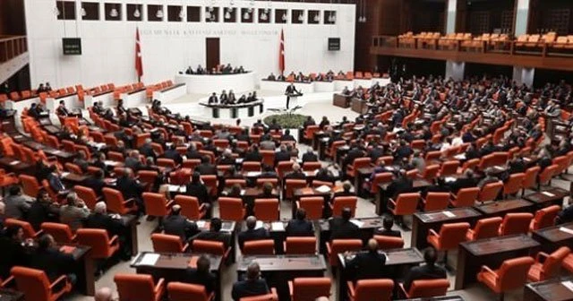 &#039;Torba tasarı&#039; komisyondan geçti